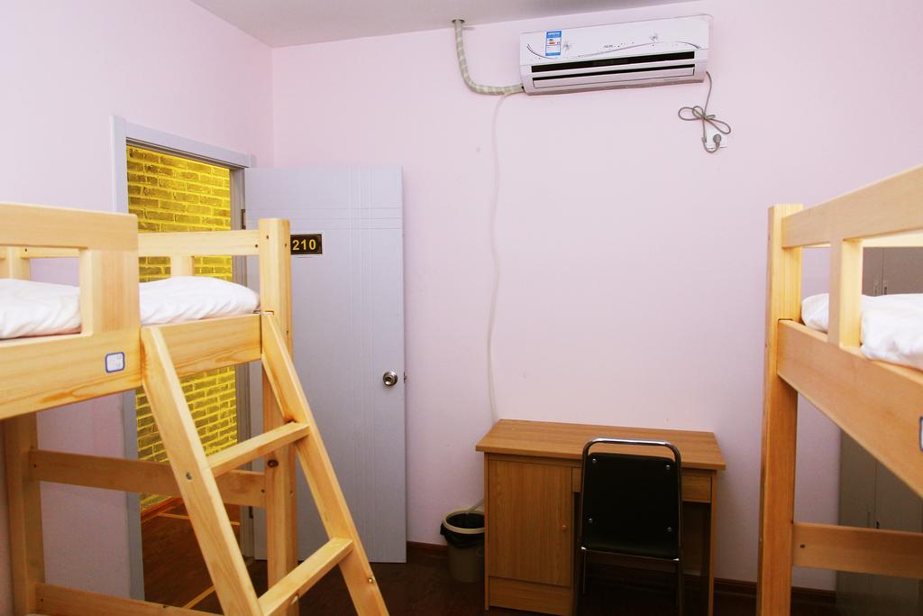 798 International Youth Hostel Жинан Стая снимка