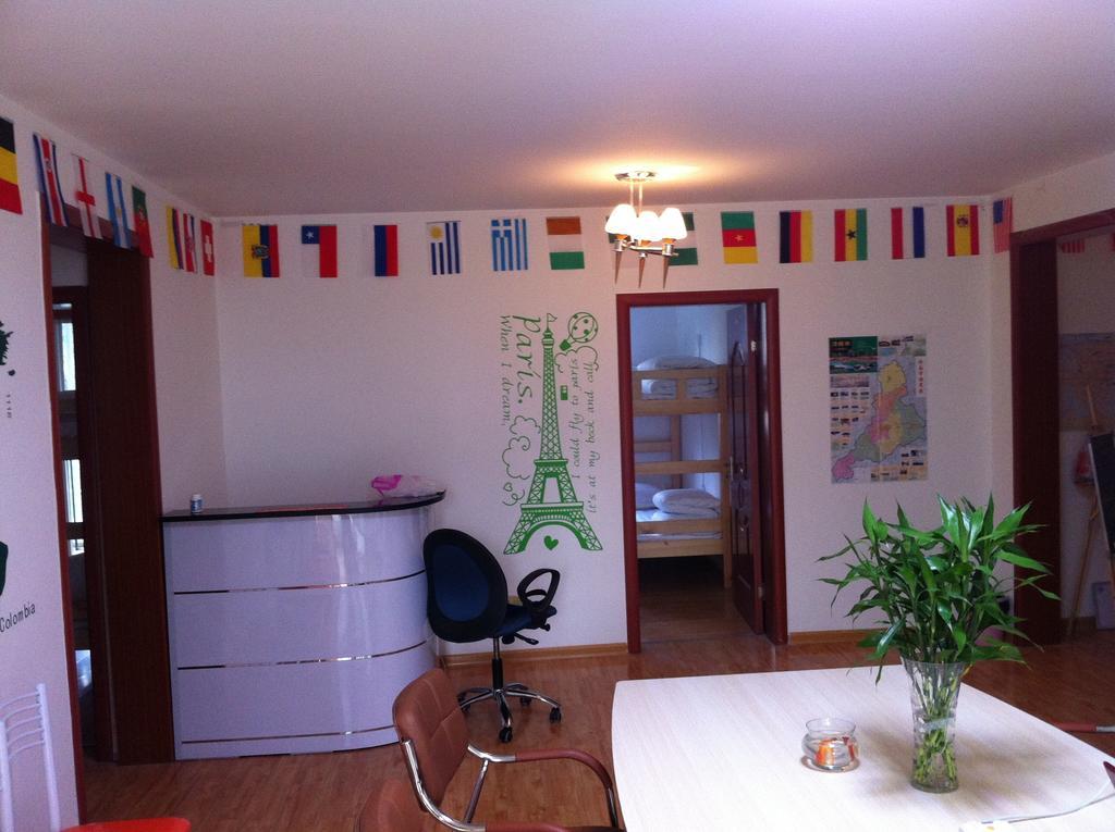 798 International Youth Hostel Жинан Екстериор снимка
